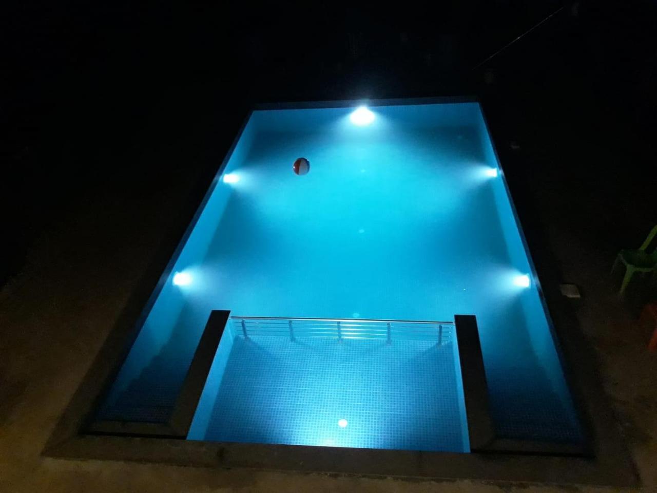 Green Valley Resort Thāl Buitenkant foto