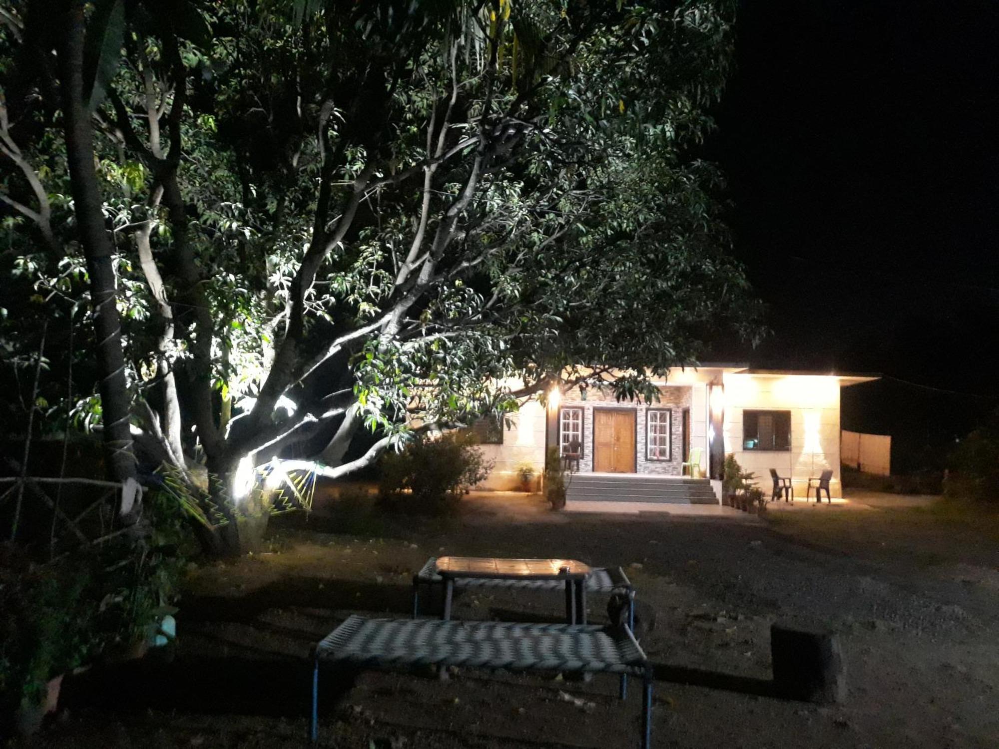 Green Valley Resort Thāl Buitenkant foto